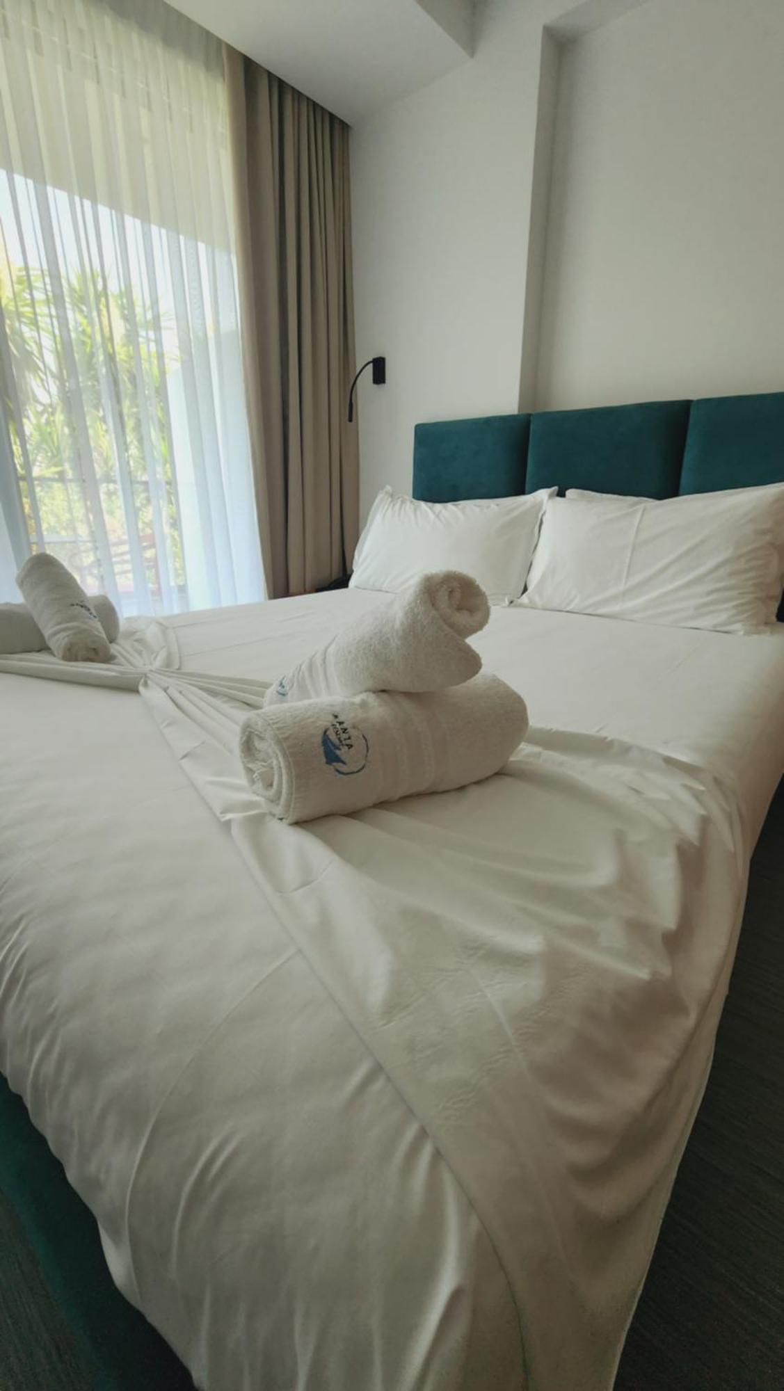 Hotel Manta 4*