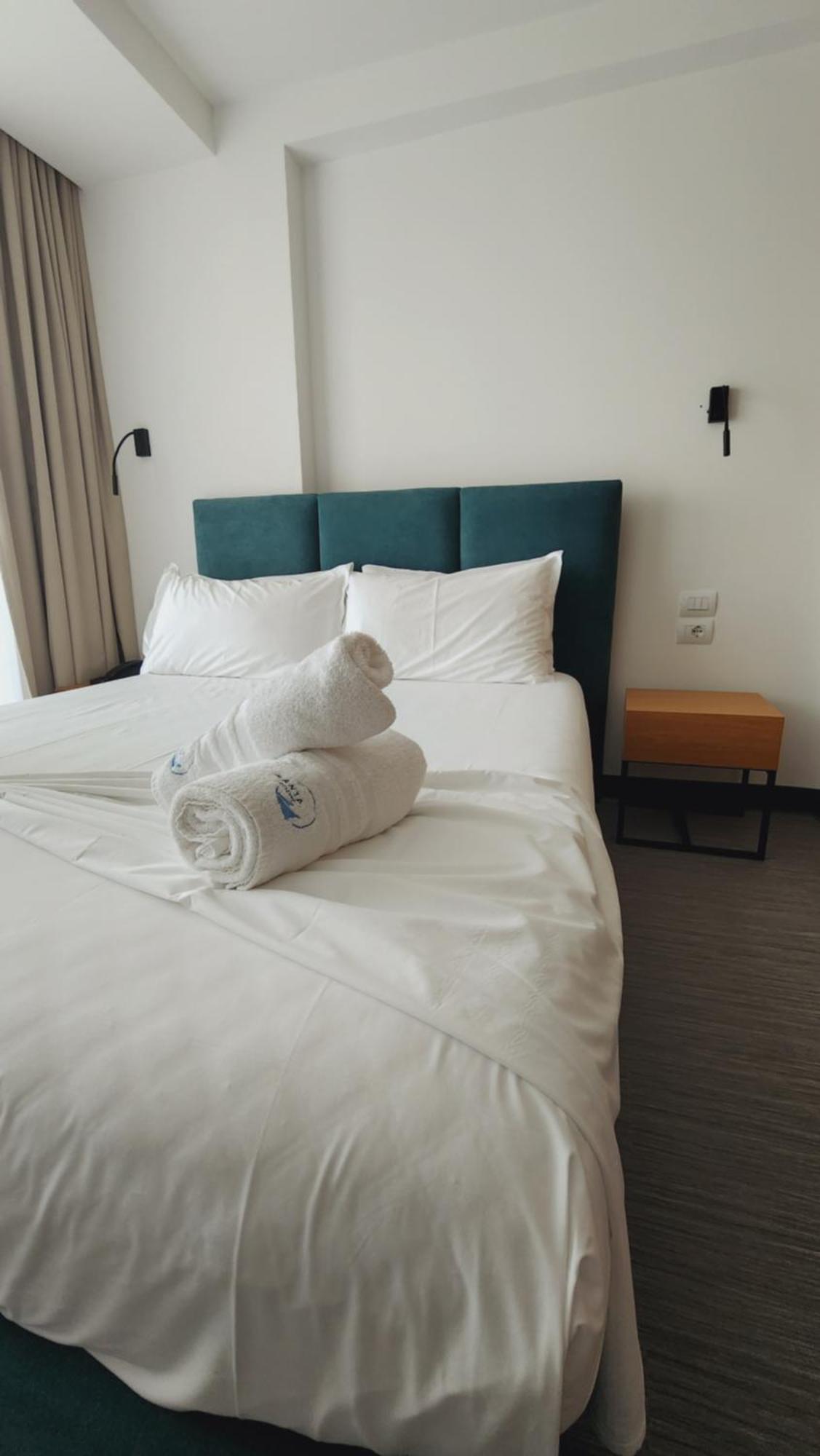 Hotel Manta 4*