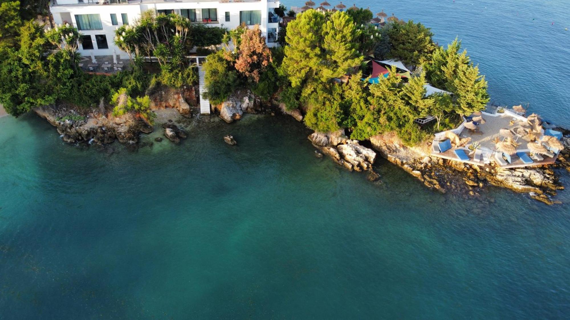 Hotel Manta 4*